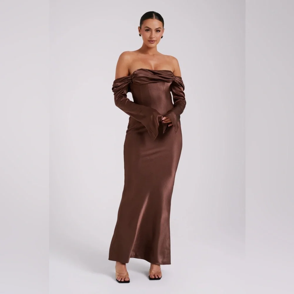 belted dress black Plus Size Classic Wrap Color:Black with dots atf-sm-6.9.25 this exclusive collection presents 🎶 Sisters, sisters... There